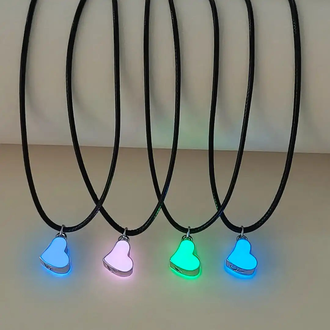Glow Hearts Necklace Set (4 Pieces)